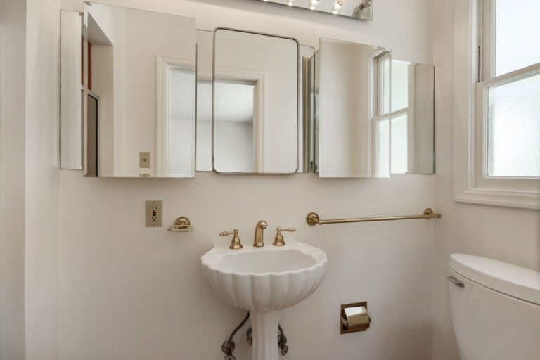 Bathroom (1)